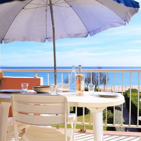 Au Bord De L'eau Avec Terrasse Et Menage Inclus - Fr-1-251-307 르 라방두
