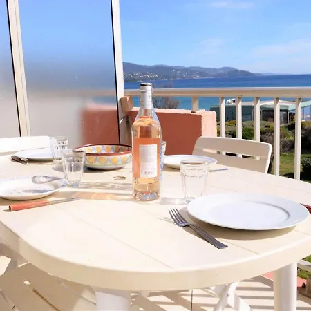 Apartament Au Bord De L'eau Avec Terrasse Et Menage Inclus - Fr-1-251-307 Le Lavandou